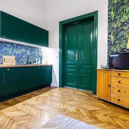 Tyzenhauz Apartments Lobzowska Street Krakow Exterior photo